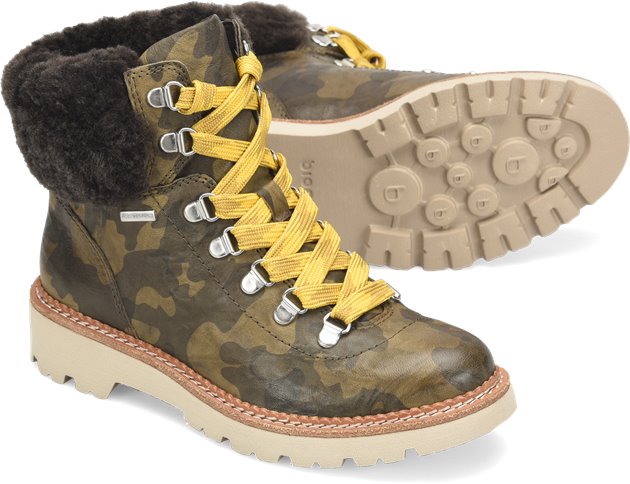 bionica hiking boots