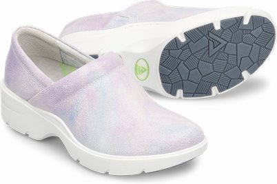Align™ Indya shoes shown in Pastel Multi