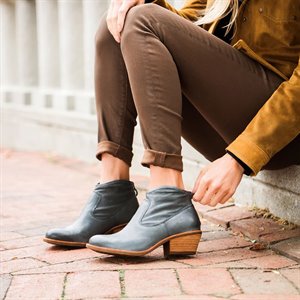 sofft sherwood boot
